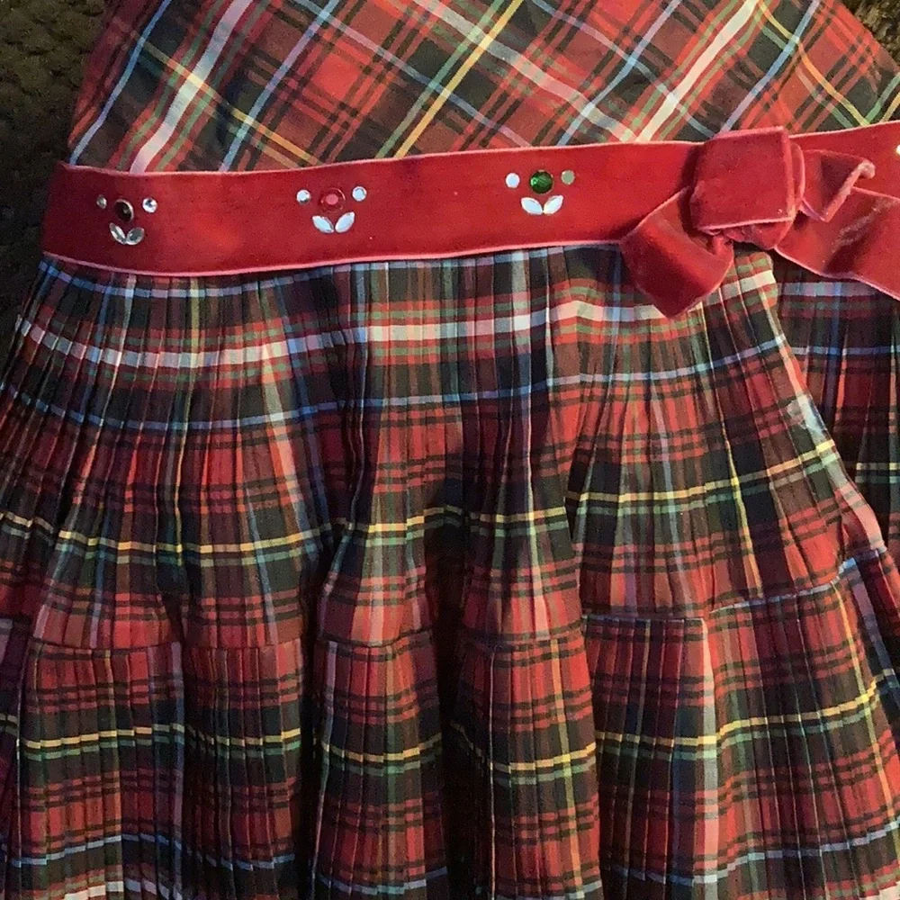 FINAL MARKDOWN The children’s place girls holiday skirt 8